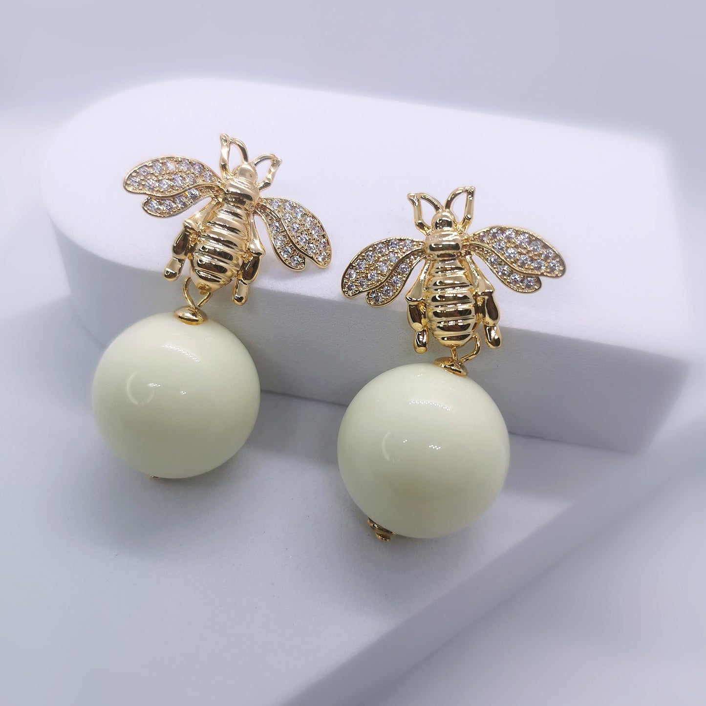 Beepearl earrings