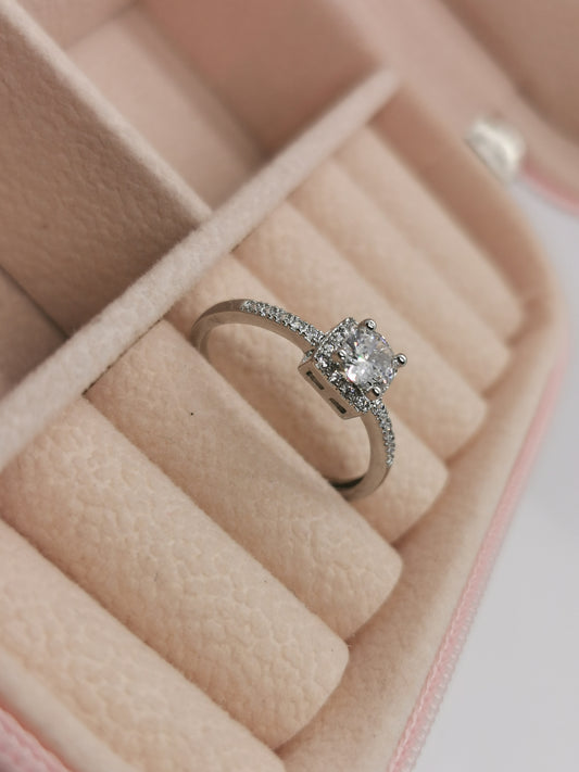 Alux square stone solitaire