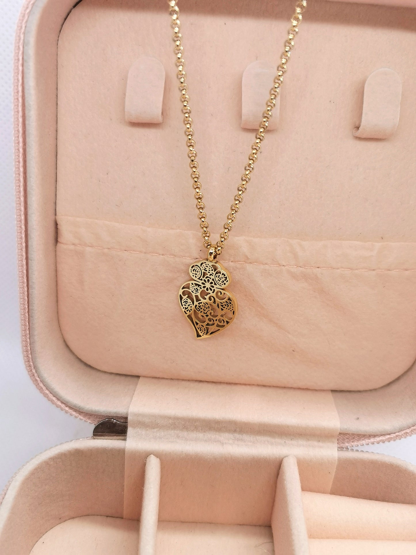 Viana Necklace