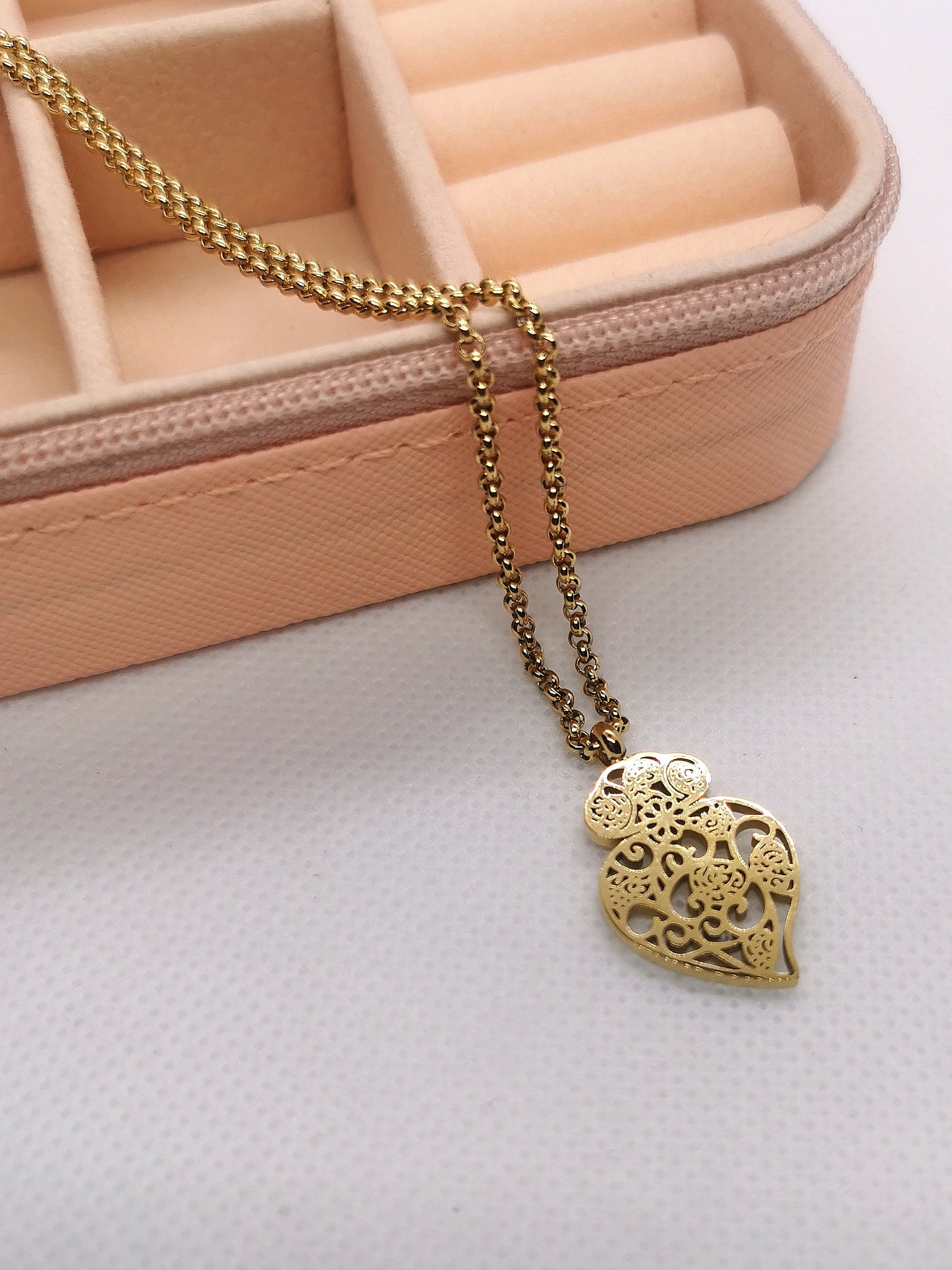 Viana Necklace