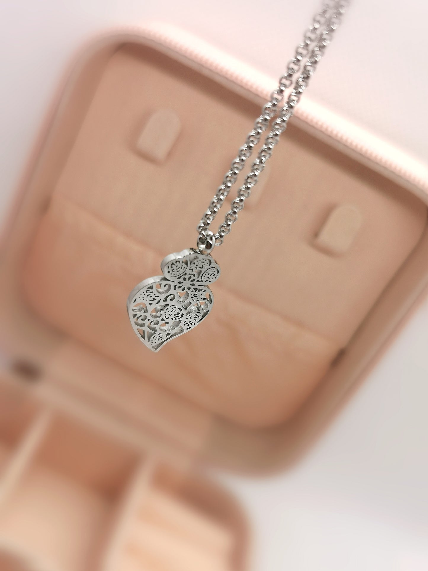 Viana Necklace