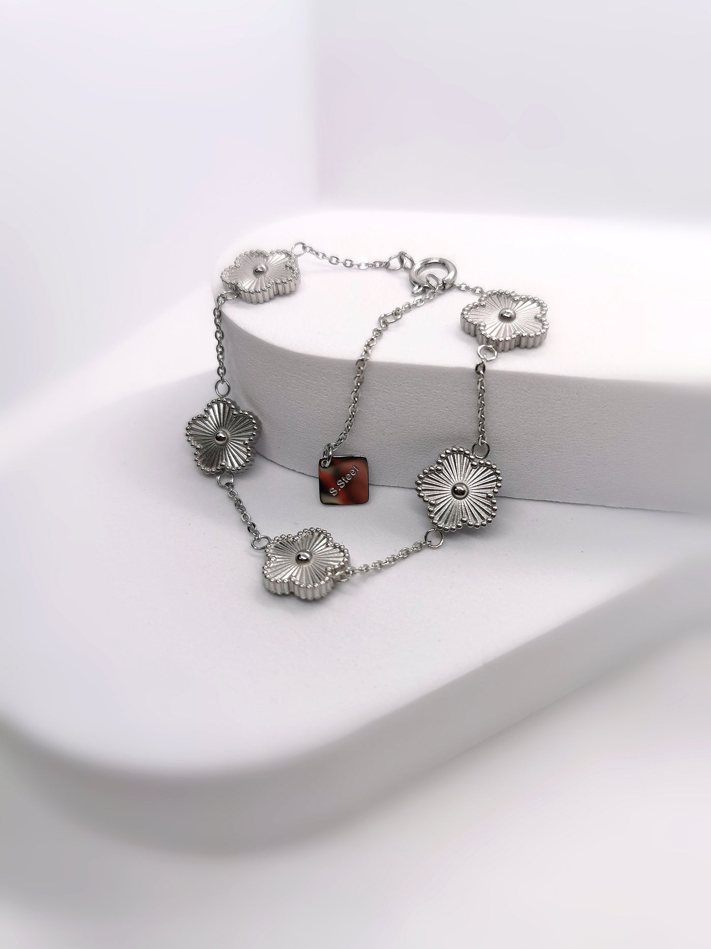 Carry Bracelet