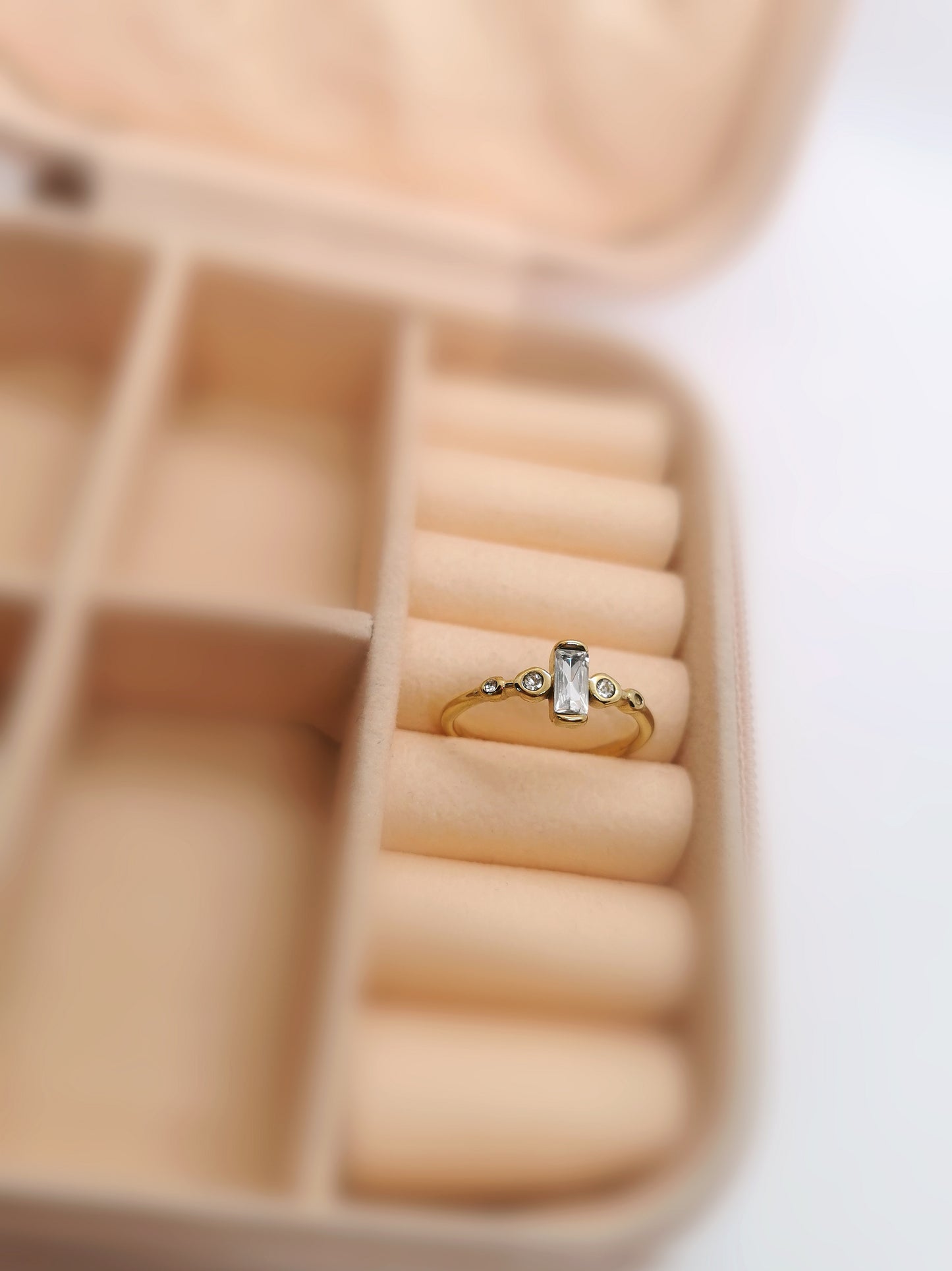 Antonella Ring