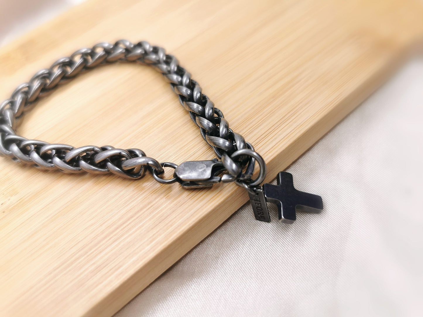 La Cruz Bracelet