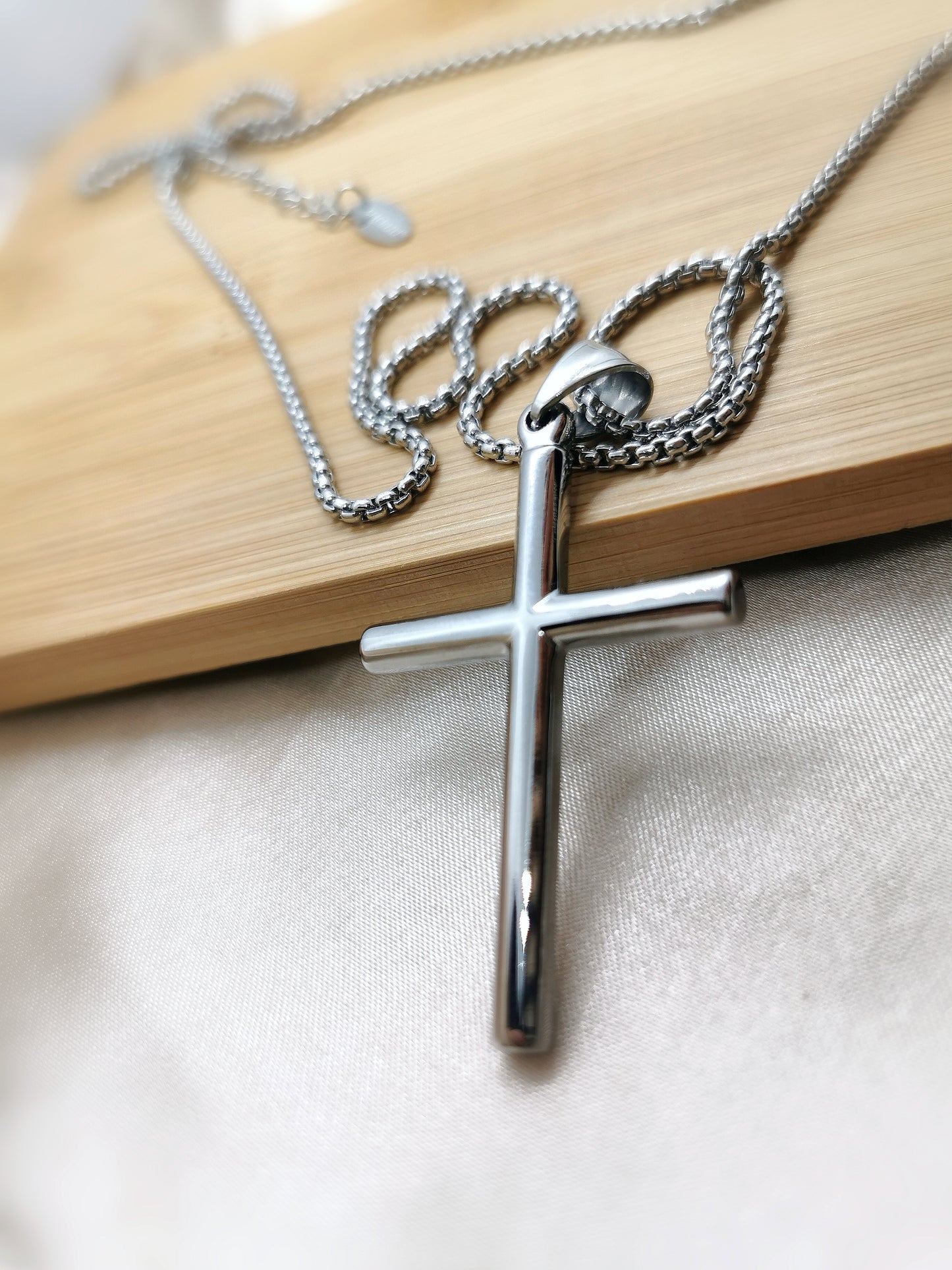 La Cruz Necklace