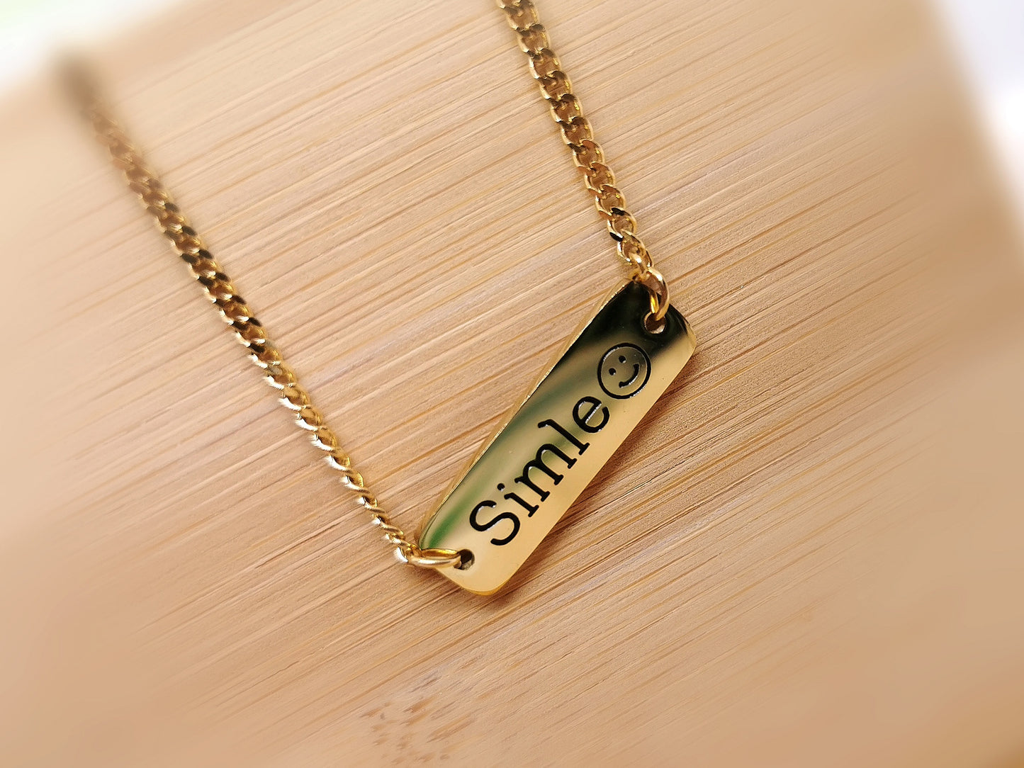 Simle Necklace