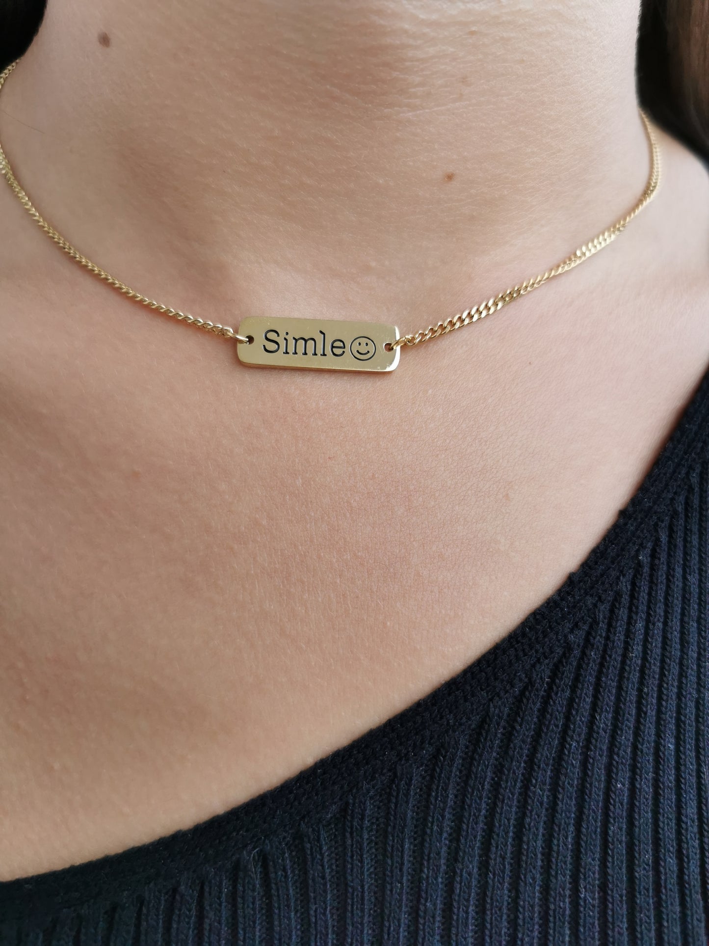 Simle Necklace